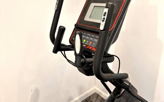 Serenity Haven 4-bed With Hottub,games,gym & More