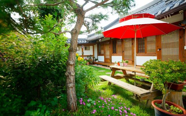 Jeonju hanok sukbak ggum