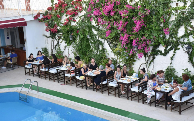 Seçkin Best Hotel