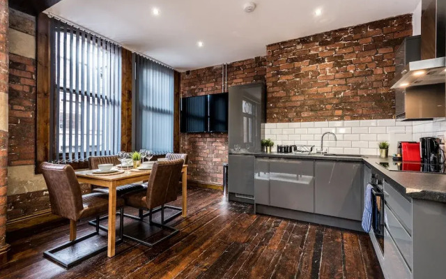 Prestige STAY Aparthotel - 27 Stanley Street Party Apartments