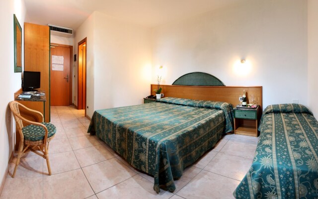 Hotel Mediterraneo