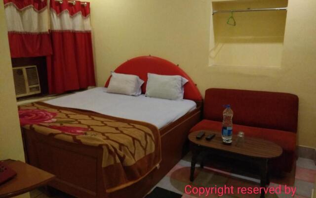 Nataraj Hotel and Boarding