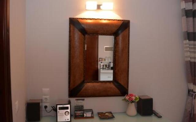Enetiko Rooms