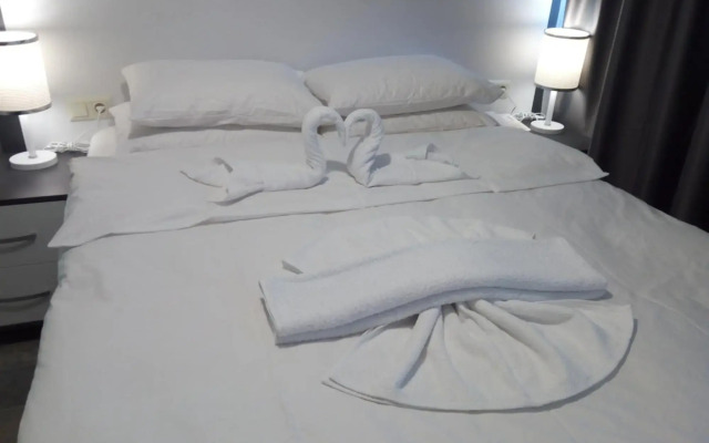 Eva Otel