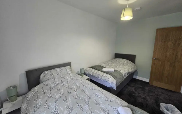 Newly Renovated 4 Bedroom House