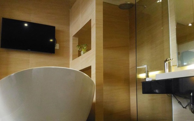 Crystal Lotus Hotel Yogyakarta