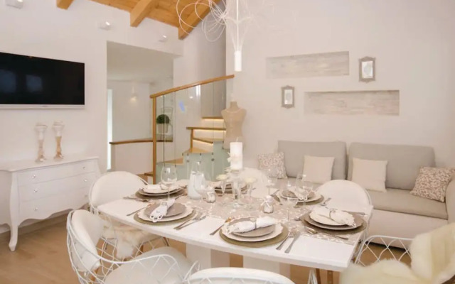 Luxury Villa Malo