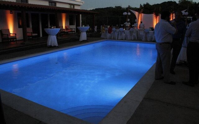 Machele's Place Hotel