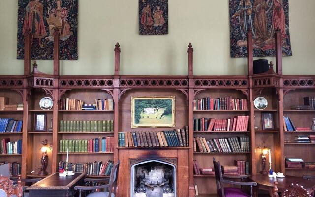 Kinnitty Castle Hotel
