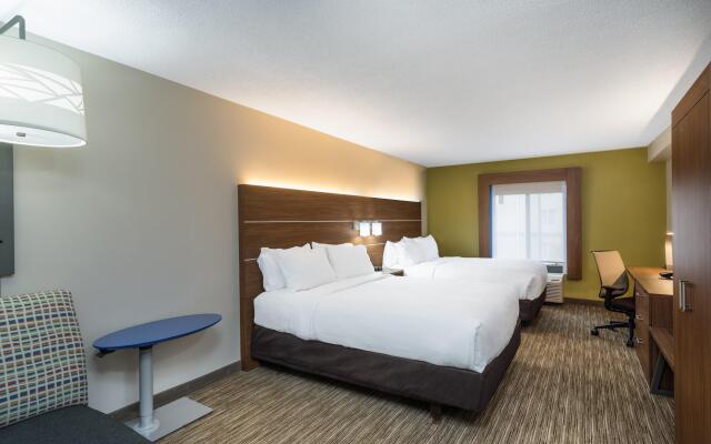 Holiday Inn Express Hotel & Suites Louisville East, an IHG Hotel