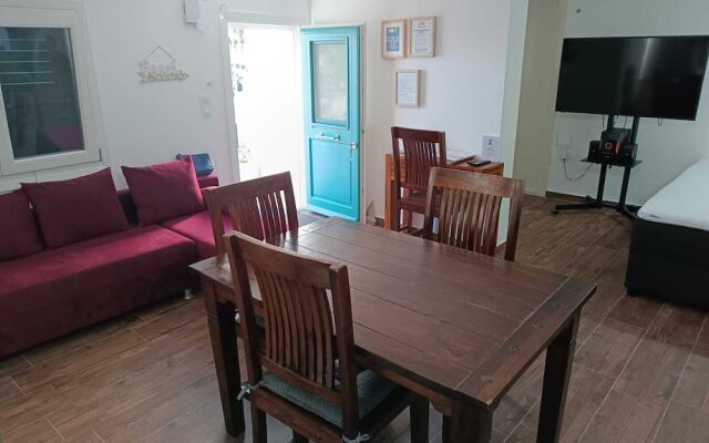 Thor & Freyja's of Poseidonia Syros Holiday House