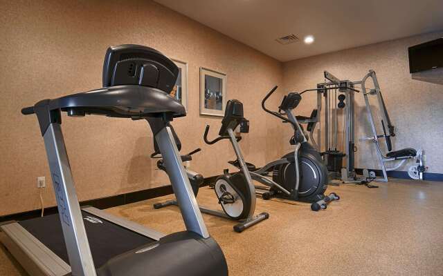 Best Western Plus Lytle Inn & Suites