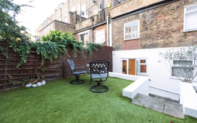 Camden Spacious Apartment