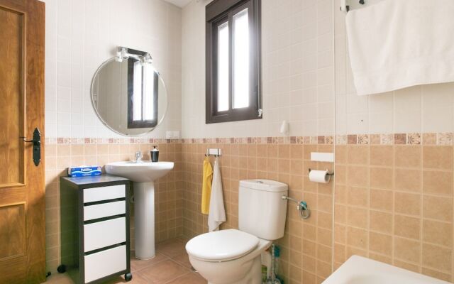 Comfy Holiday Home in Grazalema With Heating