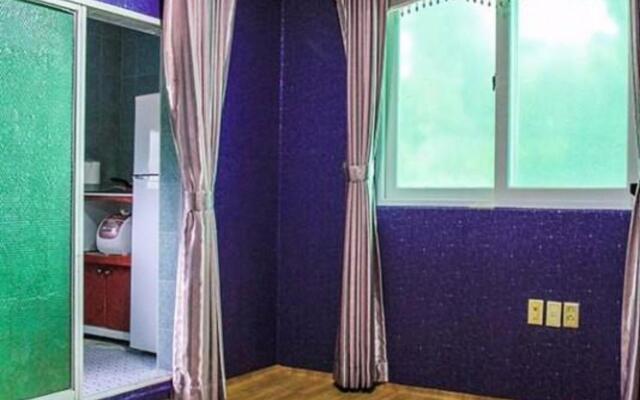 Yeosu Hayanjeongwon Pension