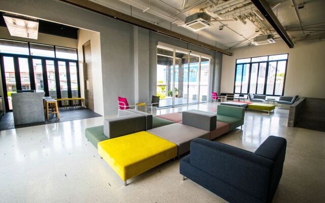 Comet Hotel Suratthani