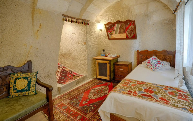 Tulip Cave Suites