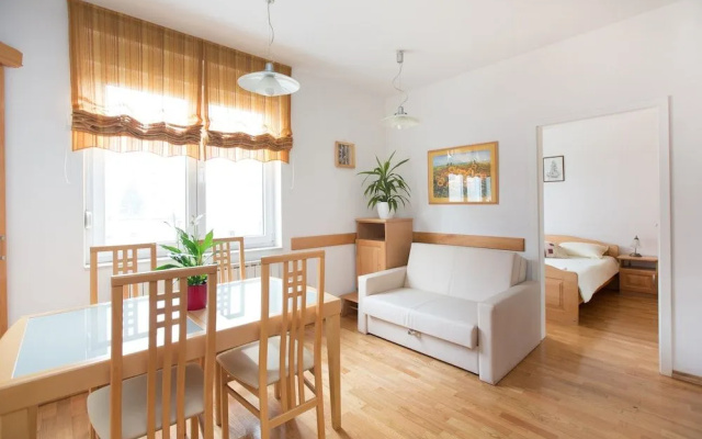 Galileo Apartment