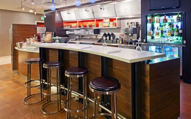 Courtyard Boulder Longmont