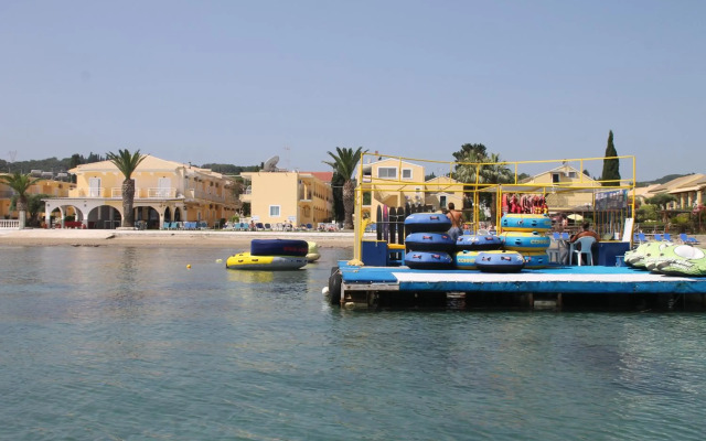 Lemon Grove Hotel and Studios