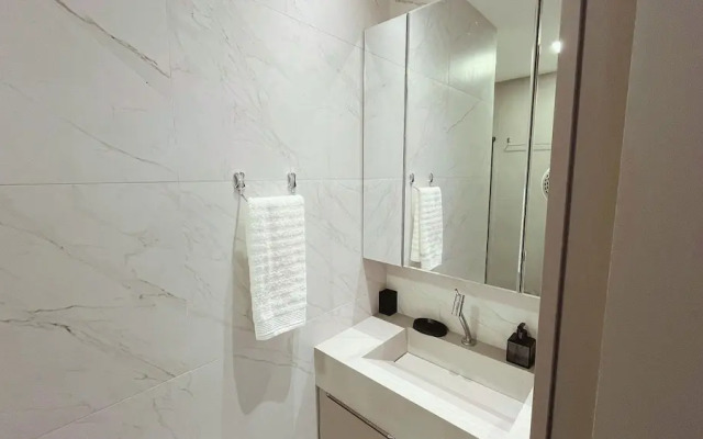 Flat FM20 Piscina Privativa - By Almare