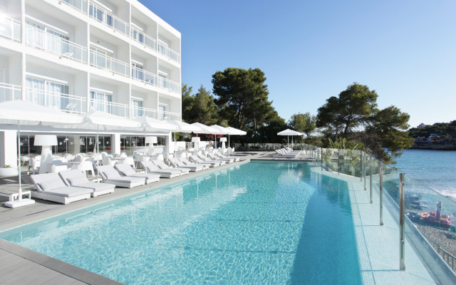 Grupotel Ibiza Beach Resort - Adults Only