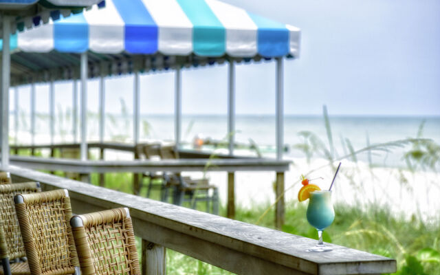 Naples Beach Club, A Four Seasons Resort