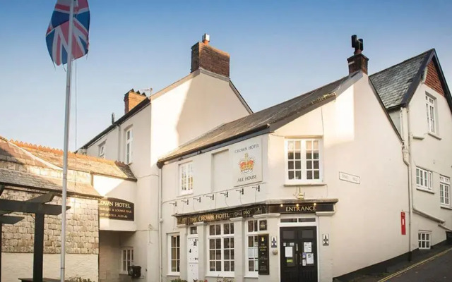 The Crown Hotel