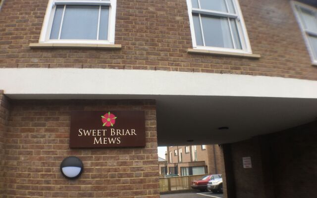 Briar Mews