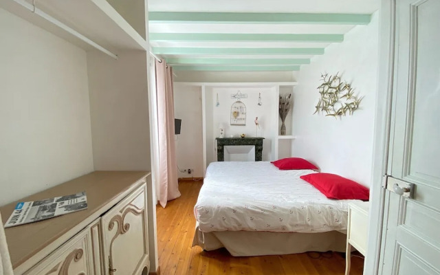 Charming Holiday Home With Garden in the Cotentin