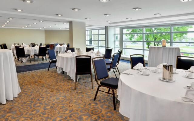 Sheraton Montreal Airport Hotel
