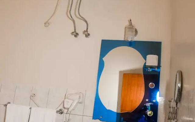 One Click Hotel