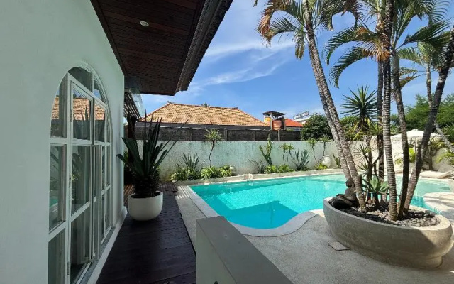 Kemari Studio – Pool – Canggu