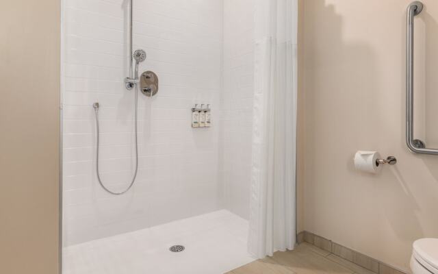 Candlewood Suites Collingwood by IHG