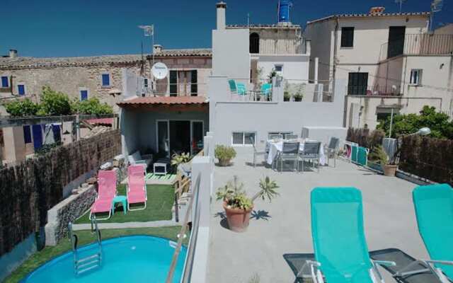 Peaceful Holiday Home in Campanet With Small Private Pool