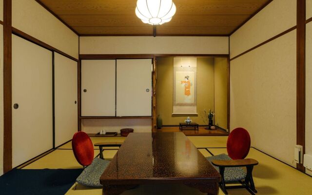 Kyoto Nanzenji Garden Ryokan Yachiyo Established in 1915