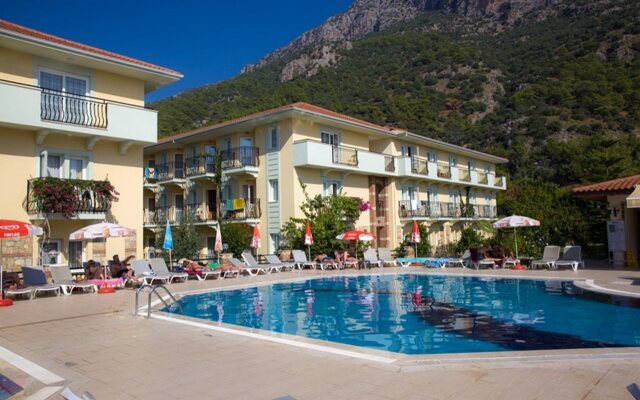 Mavruka Hotel