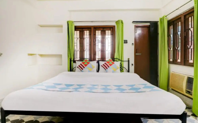 Goroomgo Gangotri Guest House kolkata