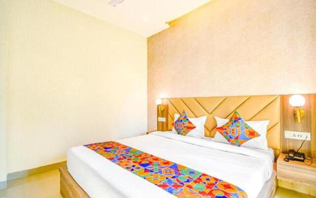 FabHotel Lake View Topsia