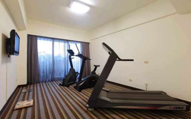 Metro Hotel - Howard Group