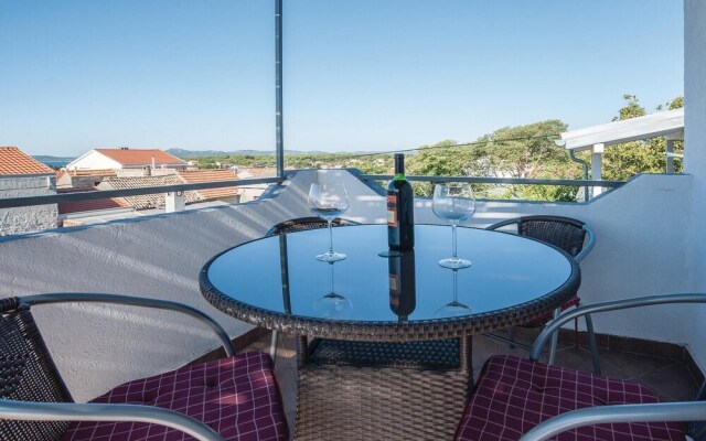 Stunning Apartment in Pakostane With 1 Bedrooms and Wifi