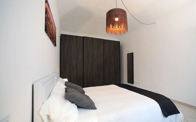 Luminoso appartamento tra i due fiumi