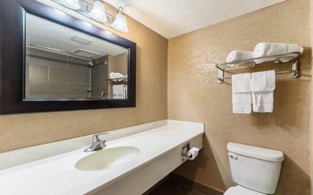 The Inn at Alamo / Riverwalk / Convention Center