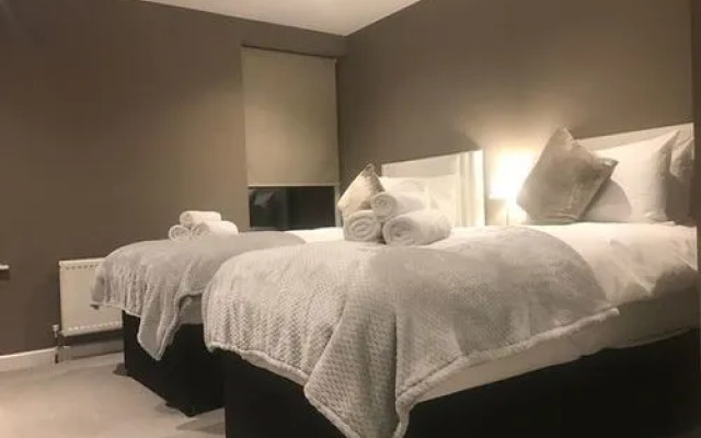 Best Western Mount Sorrel Hotel