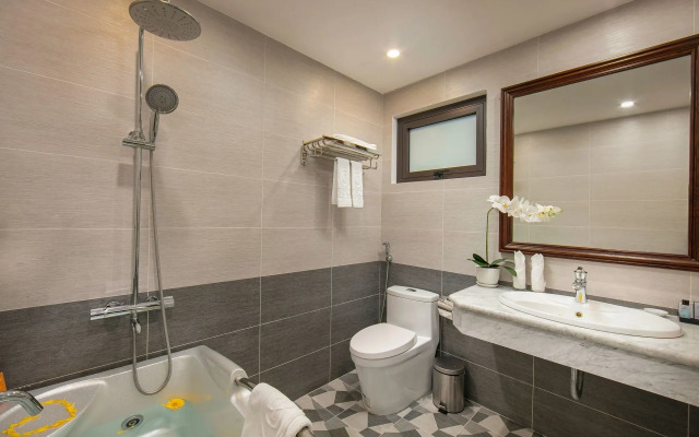 Gloud Hotel