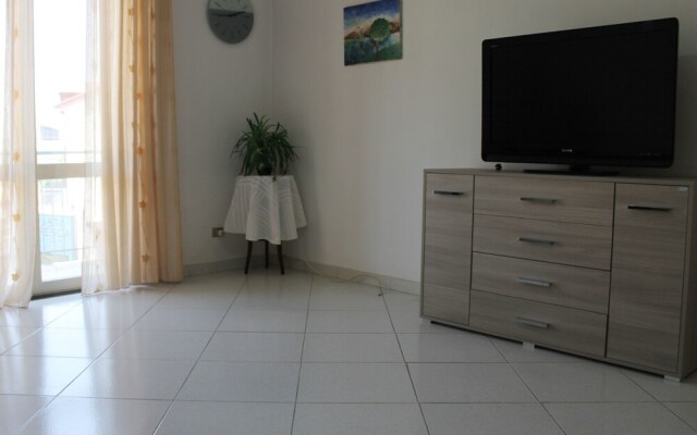 Amalfi Coast Incoming