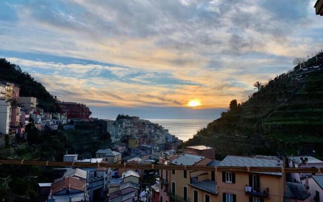 Giovanni Rooms Manarola