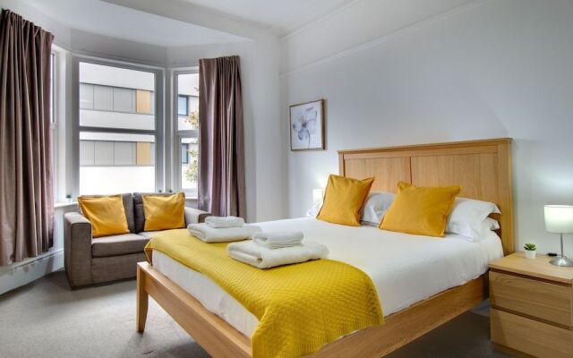 Modern First Floor Newcastle Apartment