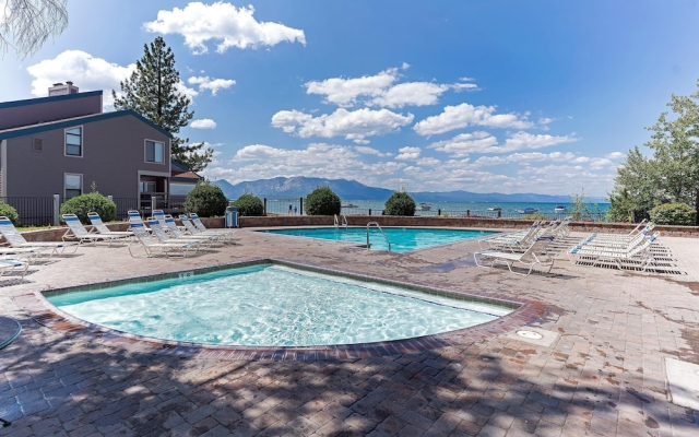 Lakeland Village #401