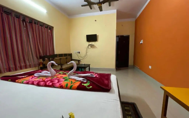 Chaiti Lodge - Santiniketan Bolpur
